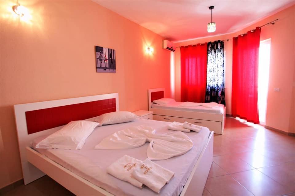 Hotel Comfort Shëngjin Esterno foto